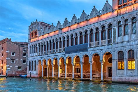 historic places in venice.